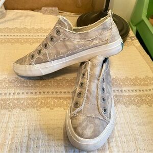 BLOWFISH MALIBU Camo Slip-On Sneakers 7